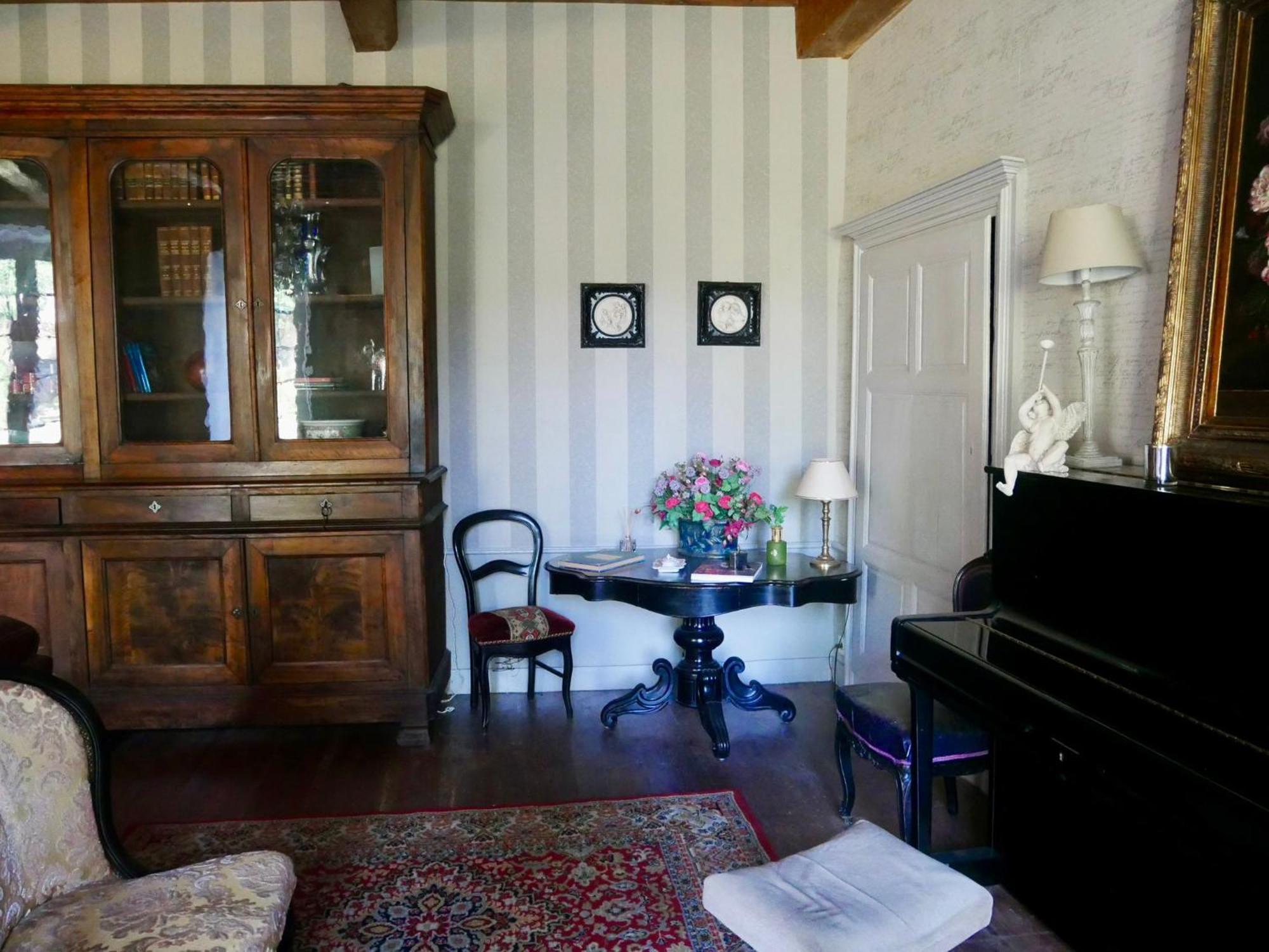 Chateau De Perpezat Apchat Экстерьер фото